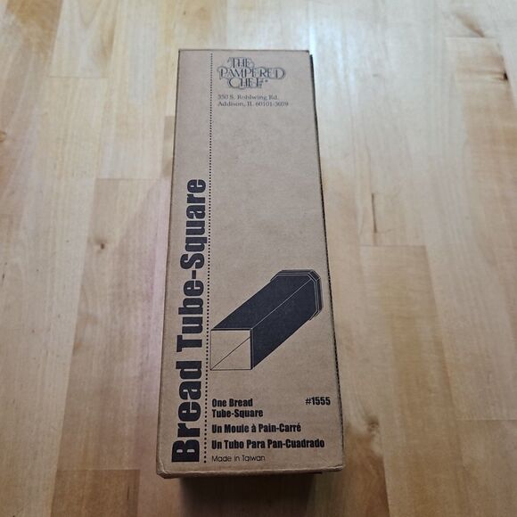 Pampered Chef Square Bread Tube, 1555  New Open Box - Picture 2 of 12